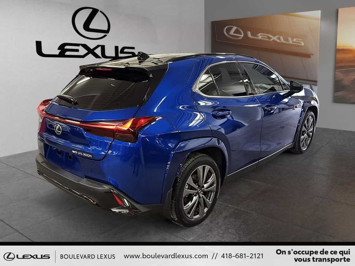 2025 Lexus UX 300h F Sport Design - Image 4