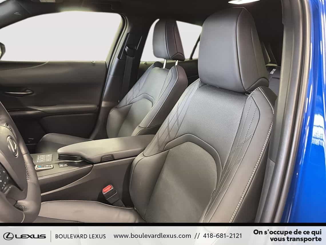 2025 Lexus UX 300h F Sport Design - Image 10