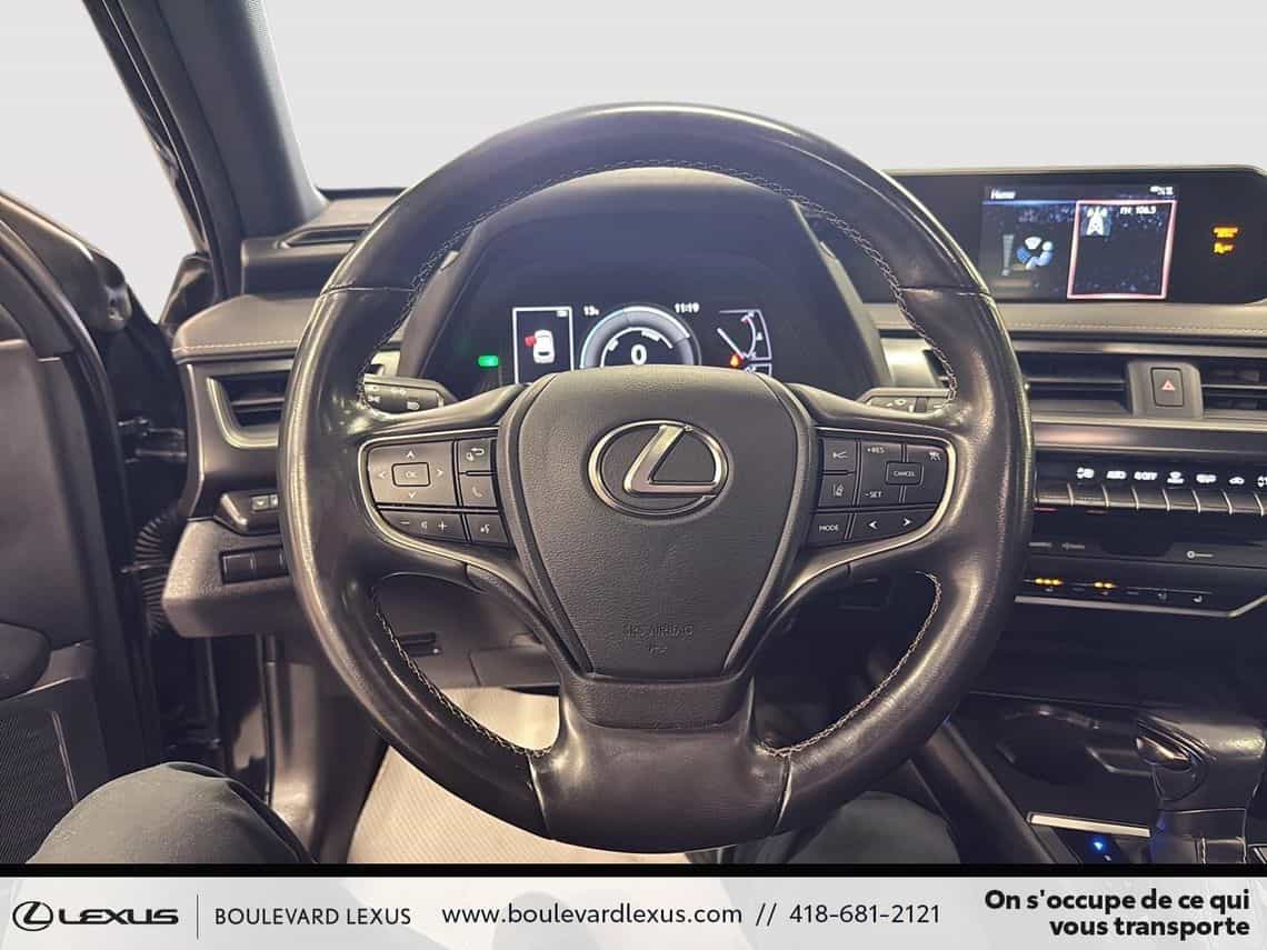 2019 Lexus UX 250h Premium - Image 13
