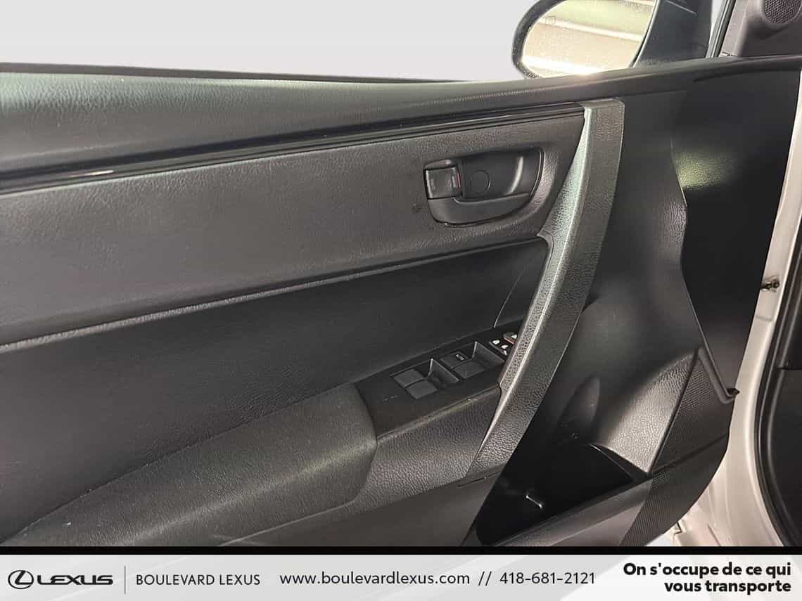 2019 Toyota Corolla Ce - Image 13