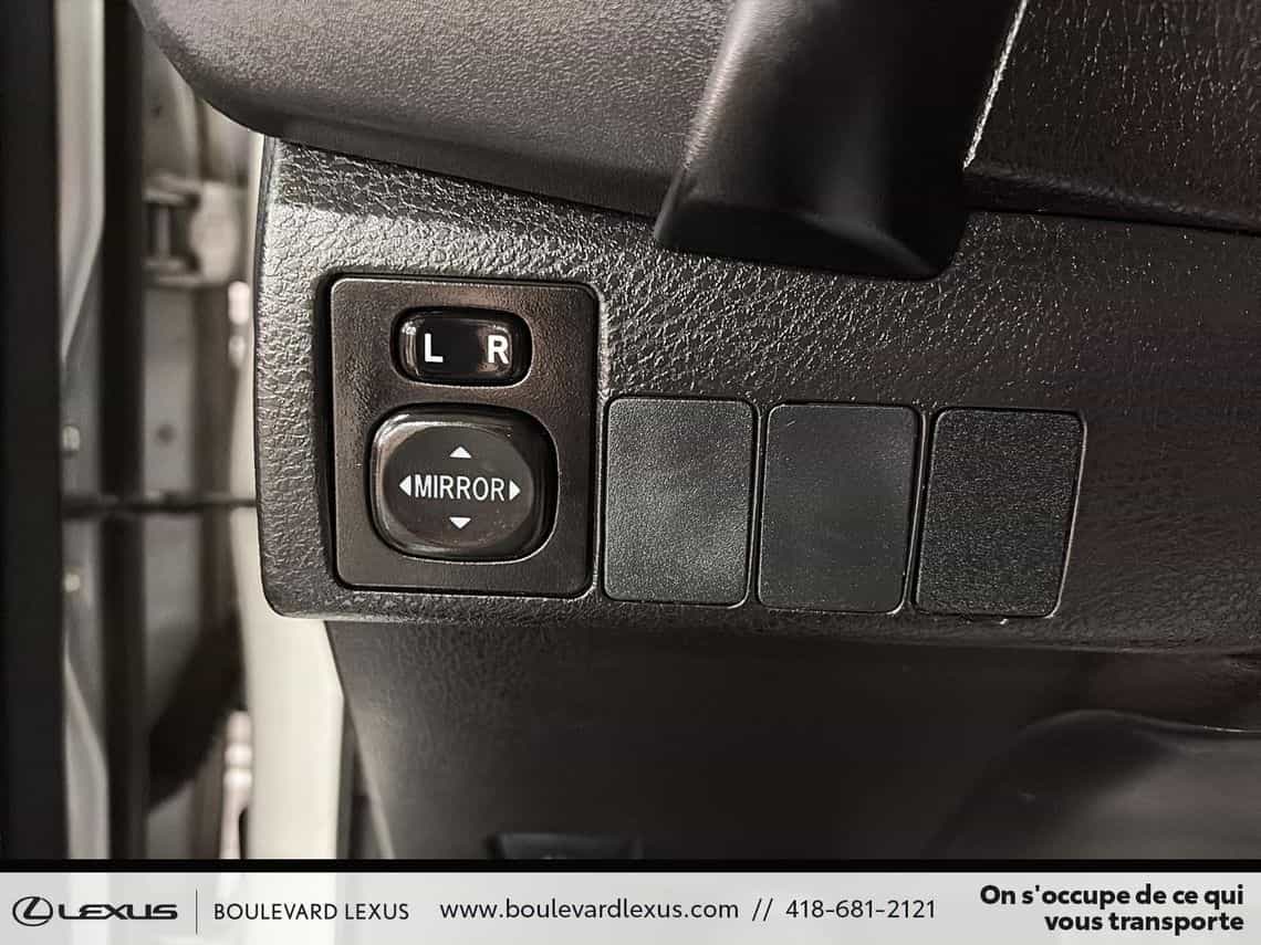 2019 Toyota Corolla Ce - Image 19