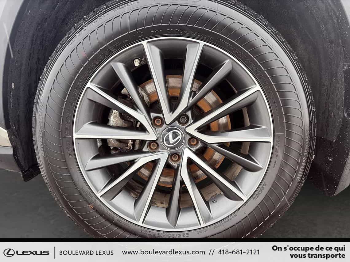 2022 Lexus NX 350h Premium - Image 8