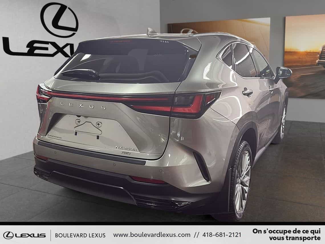 2022 Lexus NX 350h Luxe - Image 4