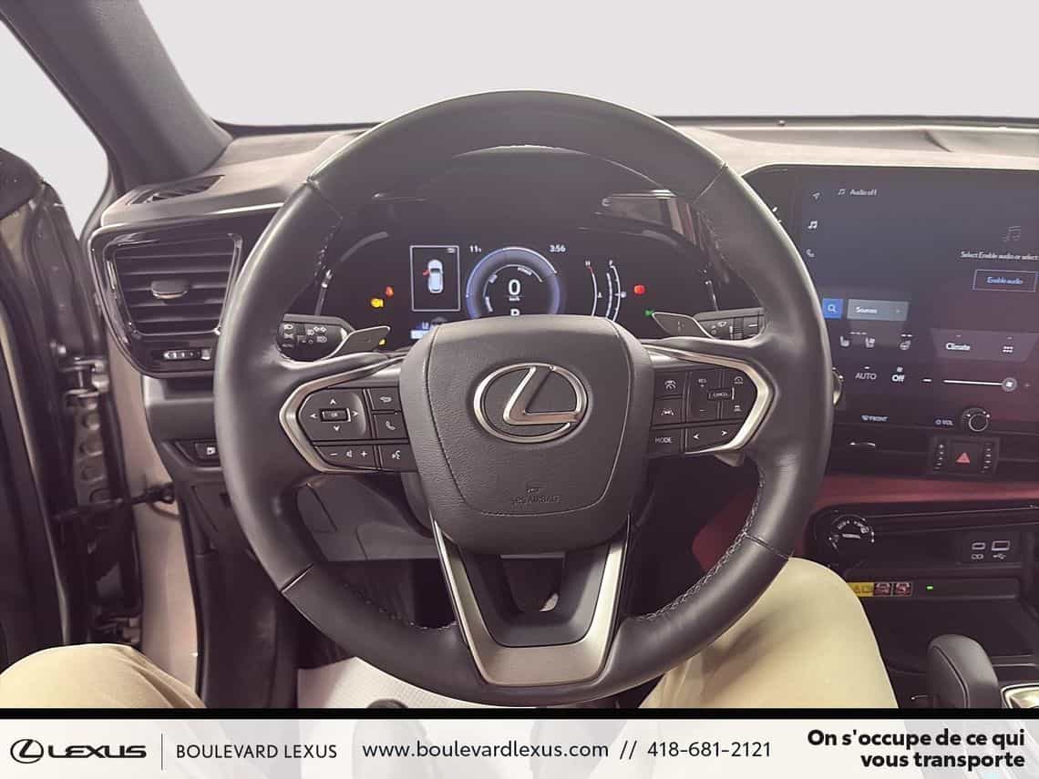 2022 Lexus NX 350h Luxe - Image 14