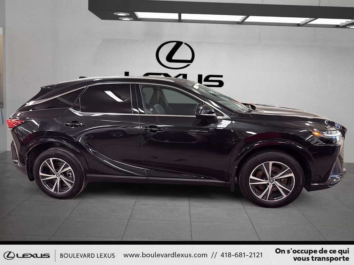 2024 Lexus RX 350h Premium - Image 3