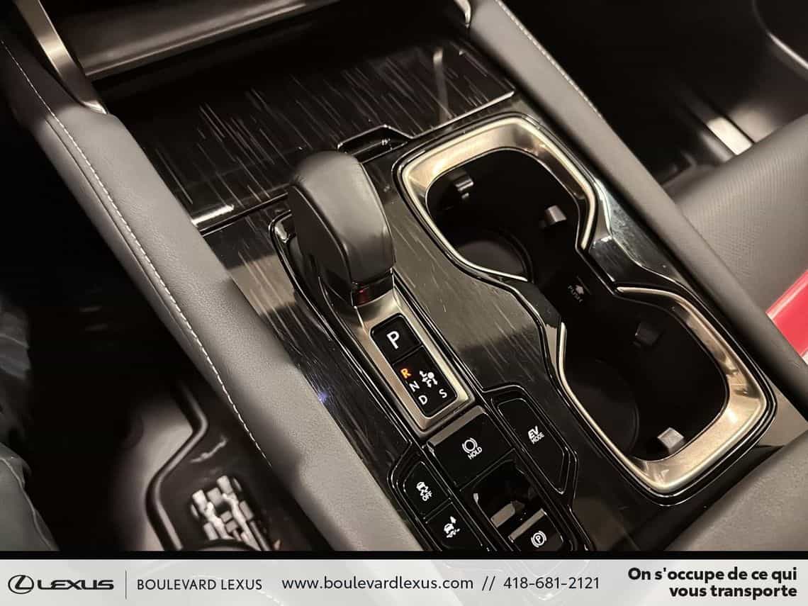 2024 Lexus RX 350h Premium - Image 20