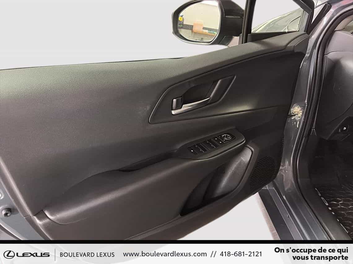 2024 Toyota Prius Prime Xse - Image 15