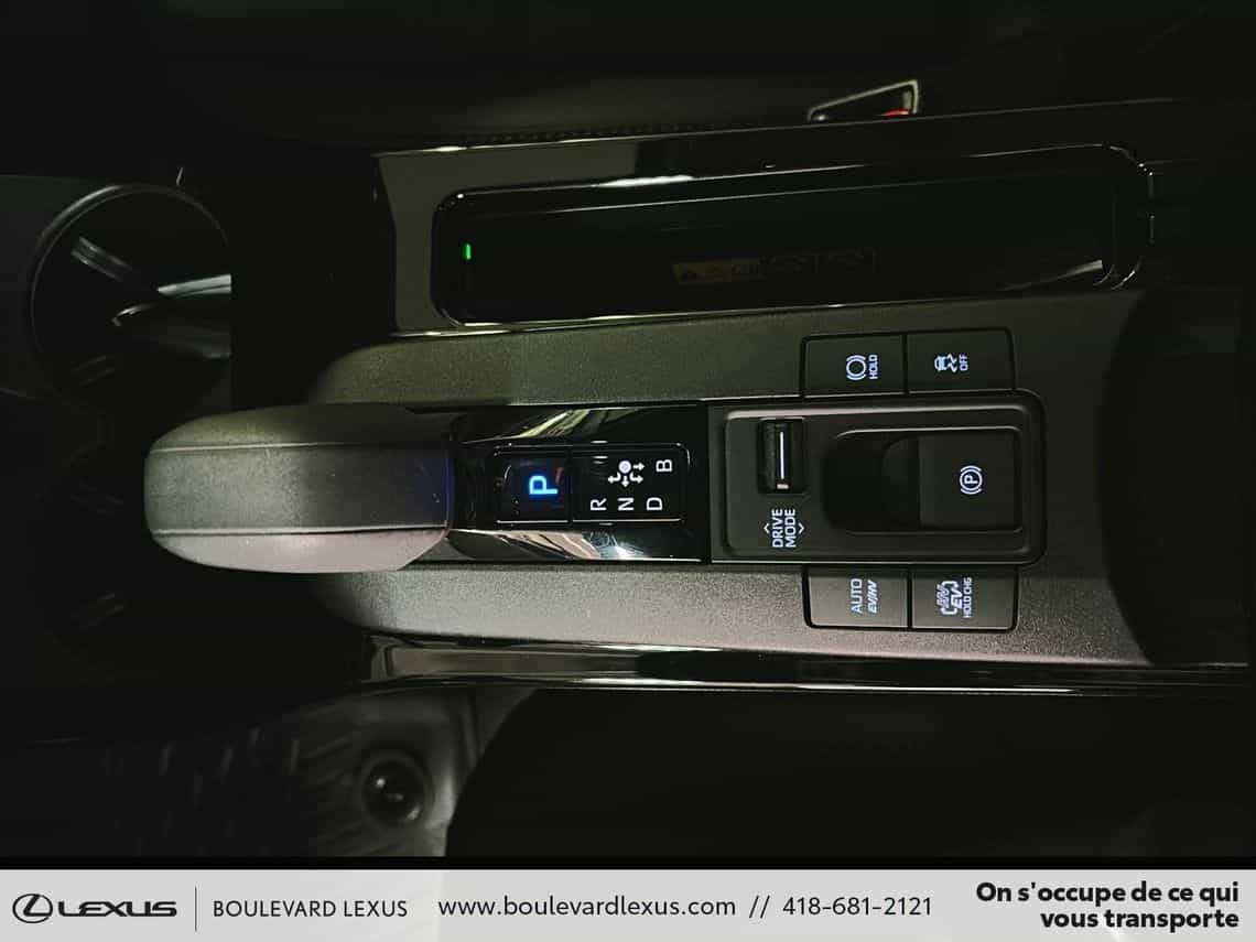 2024 Toyota Prius Prime Xse - Image 31