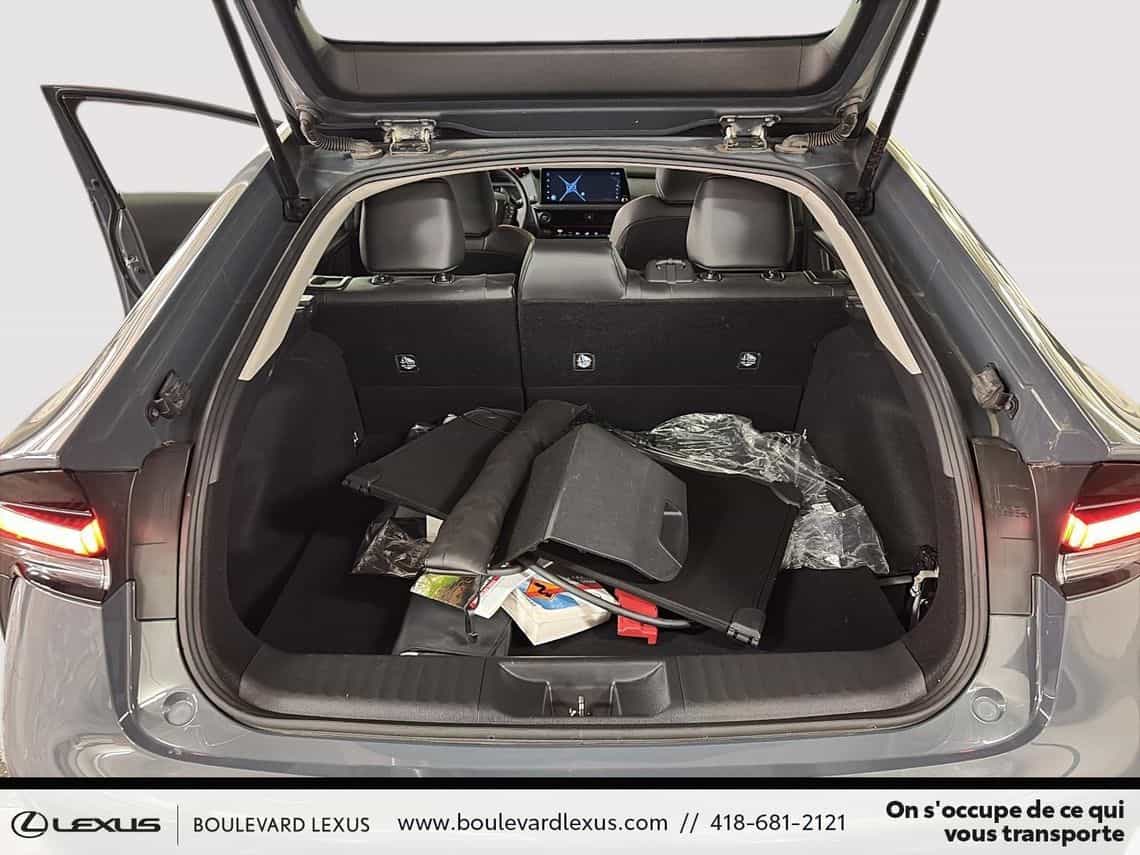 2024 Toyota Prius Prime Xse - Image 39