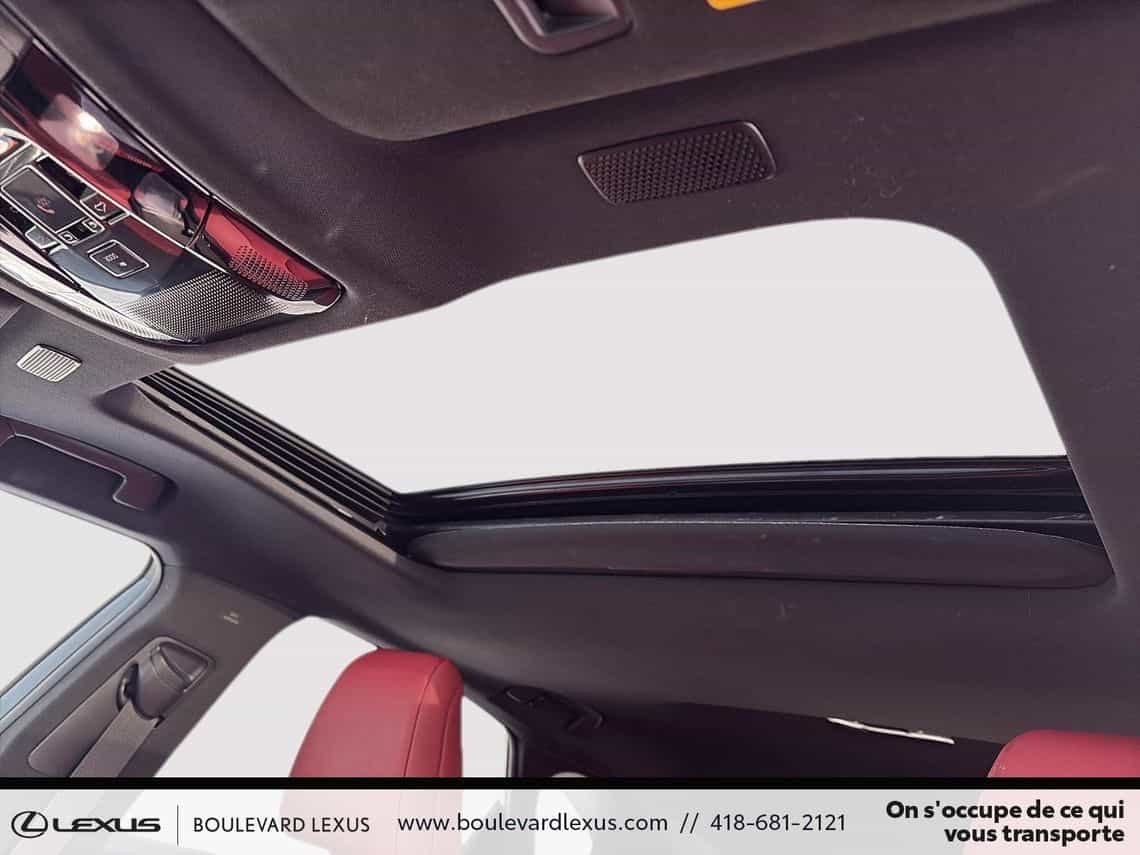 2024 Lexus NX 350h Premium - Image 13