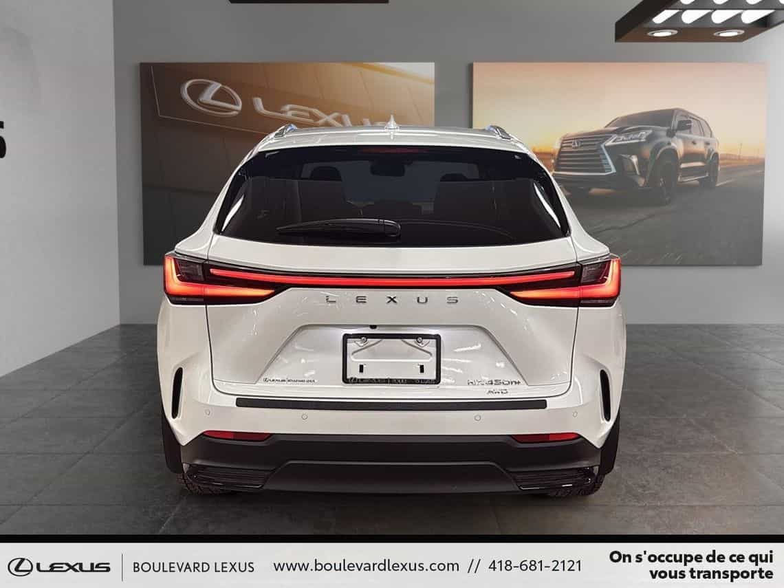 2022 Lexus NX 450h+ Exécutif - Image 7