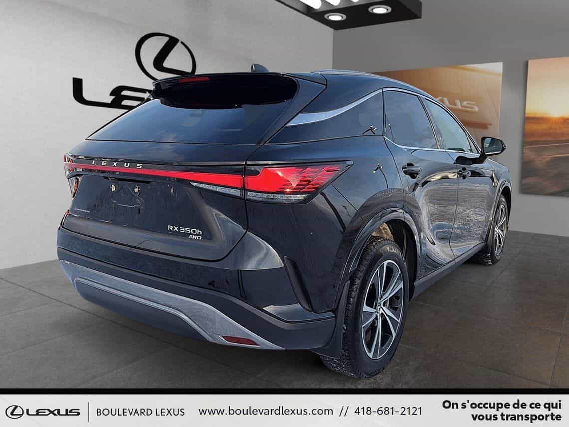2023 Lexus RX 350h Premium - Image 4