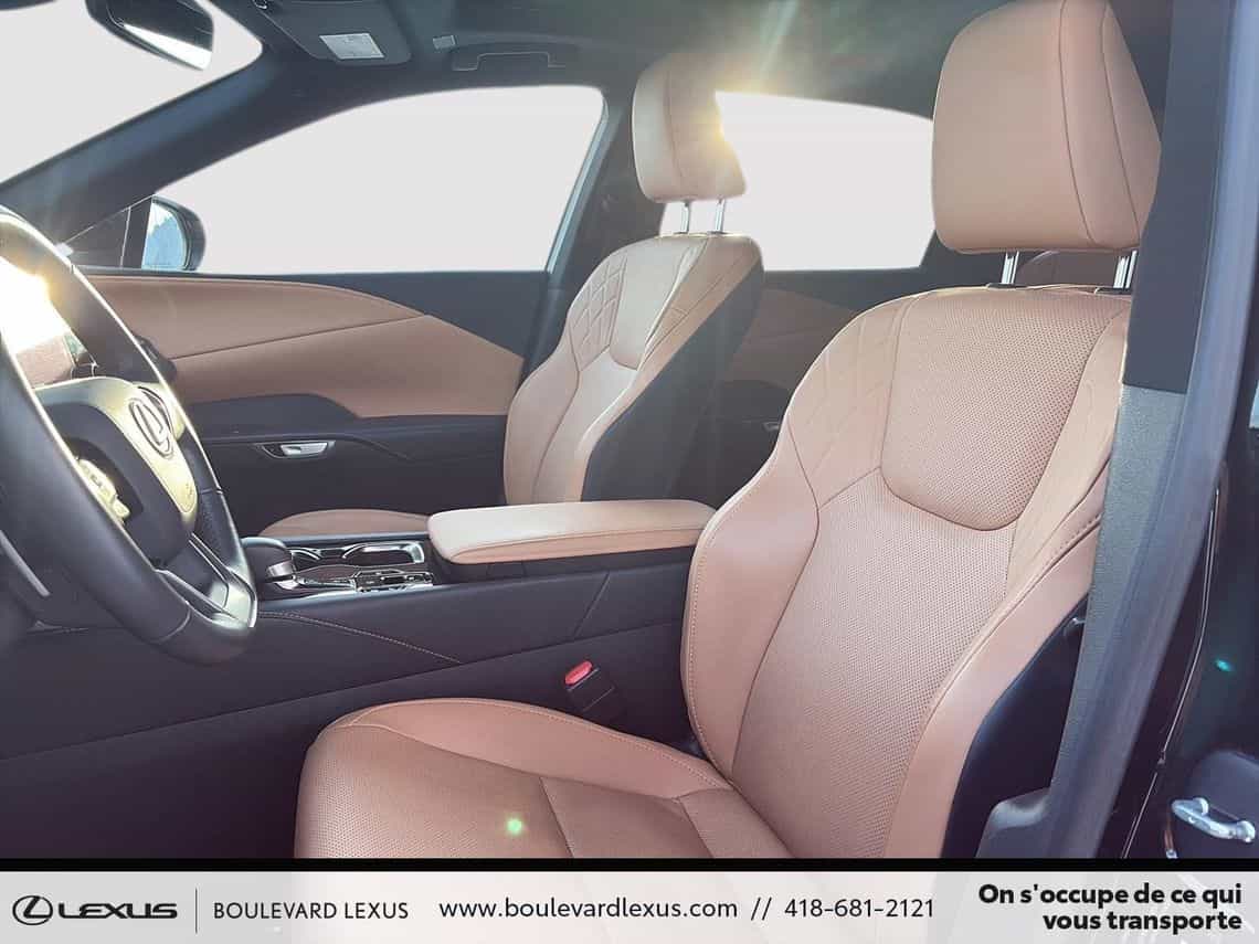 2023 Lexus RX 350h Premium - Image 10