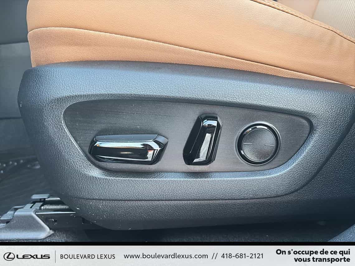 2023 Lexus RX 350h Premium - Image 11