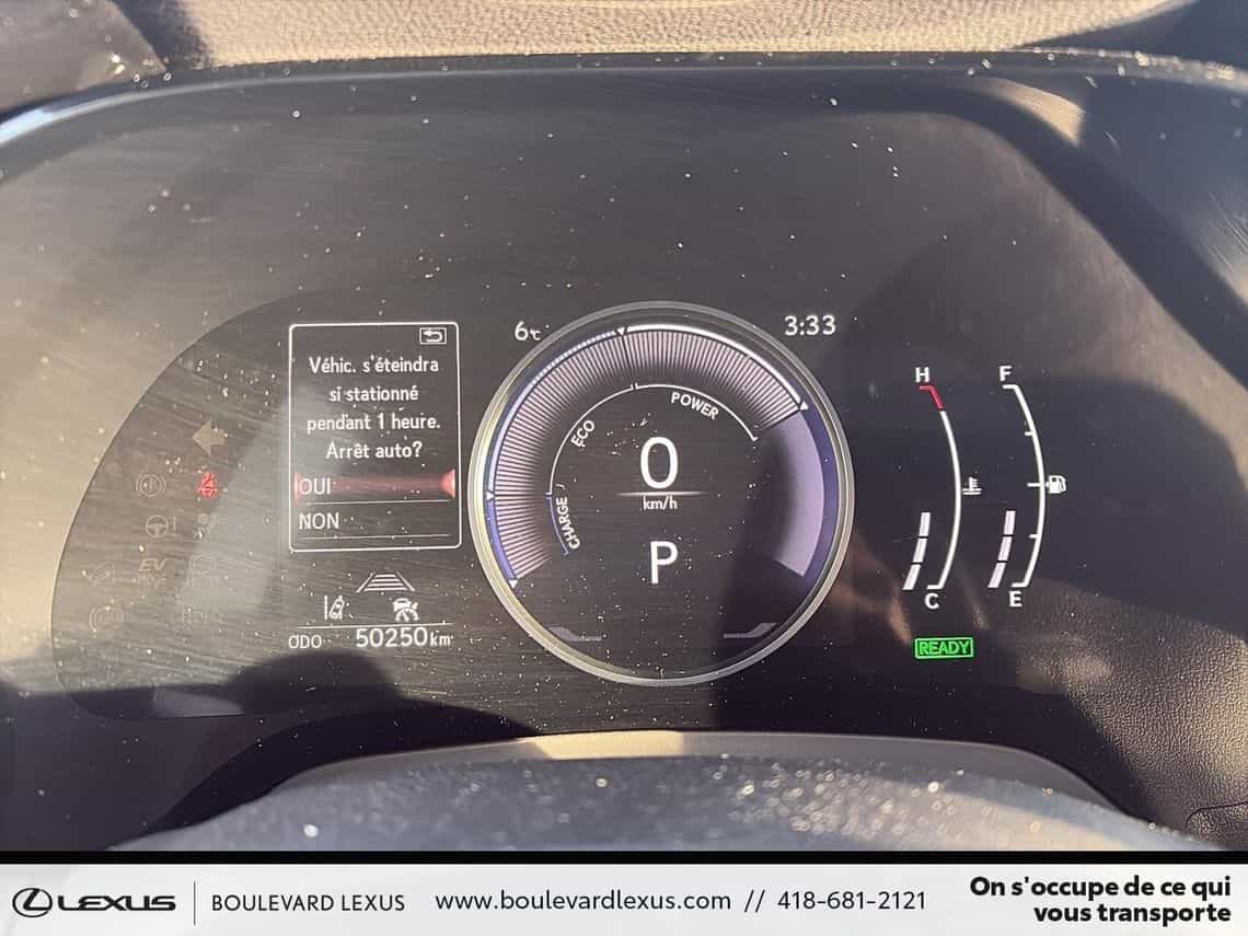 2023 Lexus RX 350h Premium - Image 16