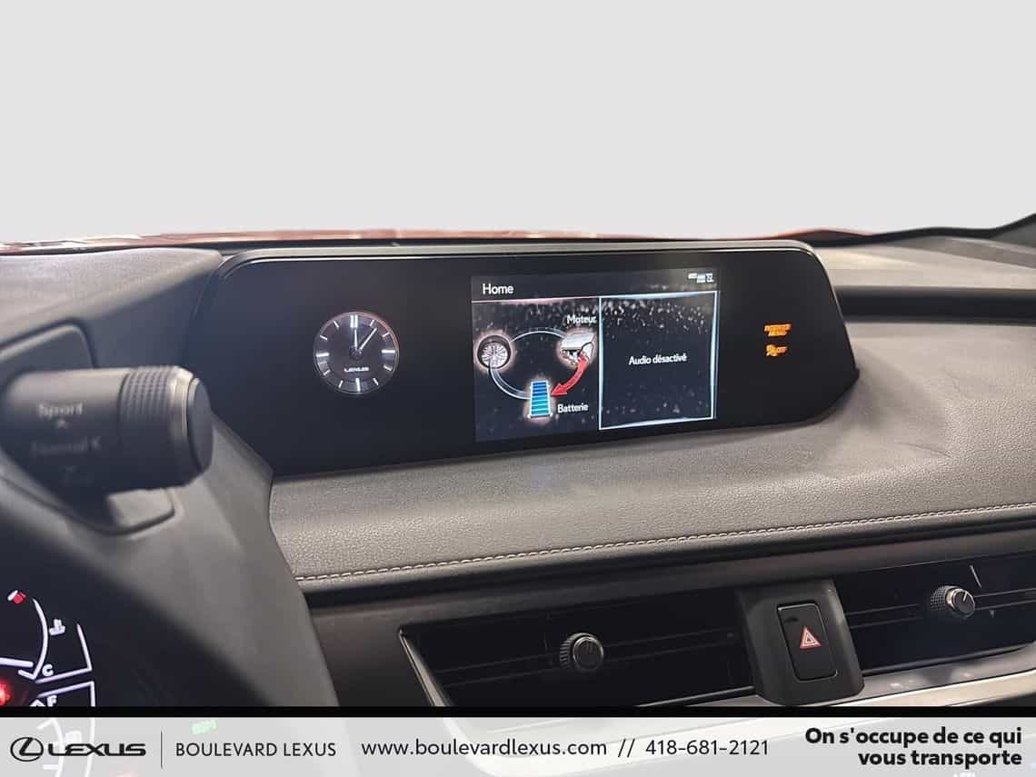 2020 Lexus UX 250h Premium - Image 16