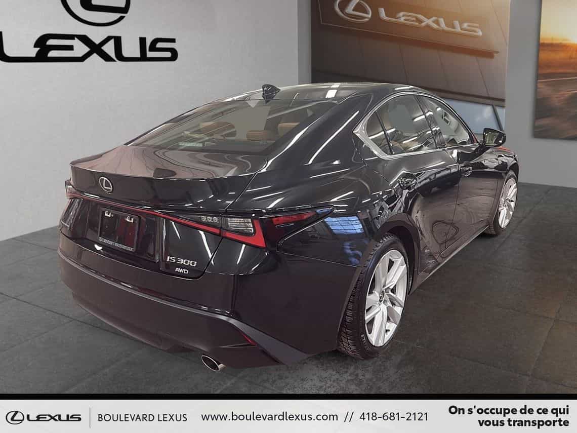 2023 Lexus IS 300 Premium - Image 4