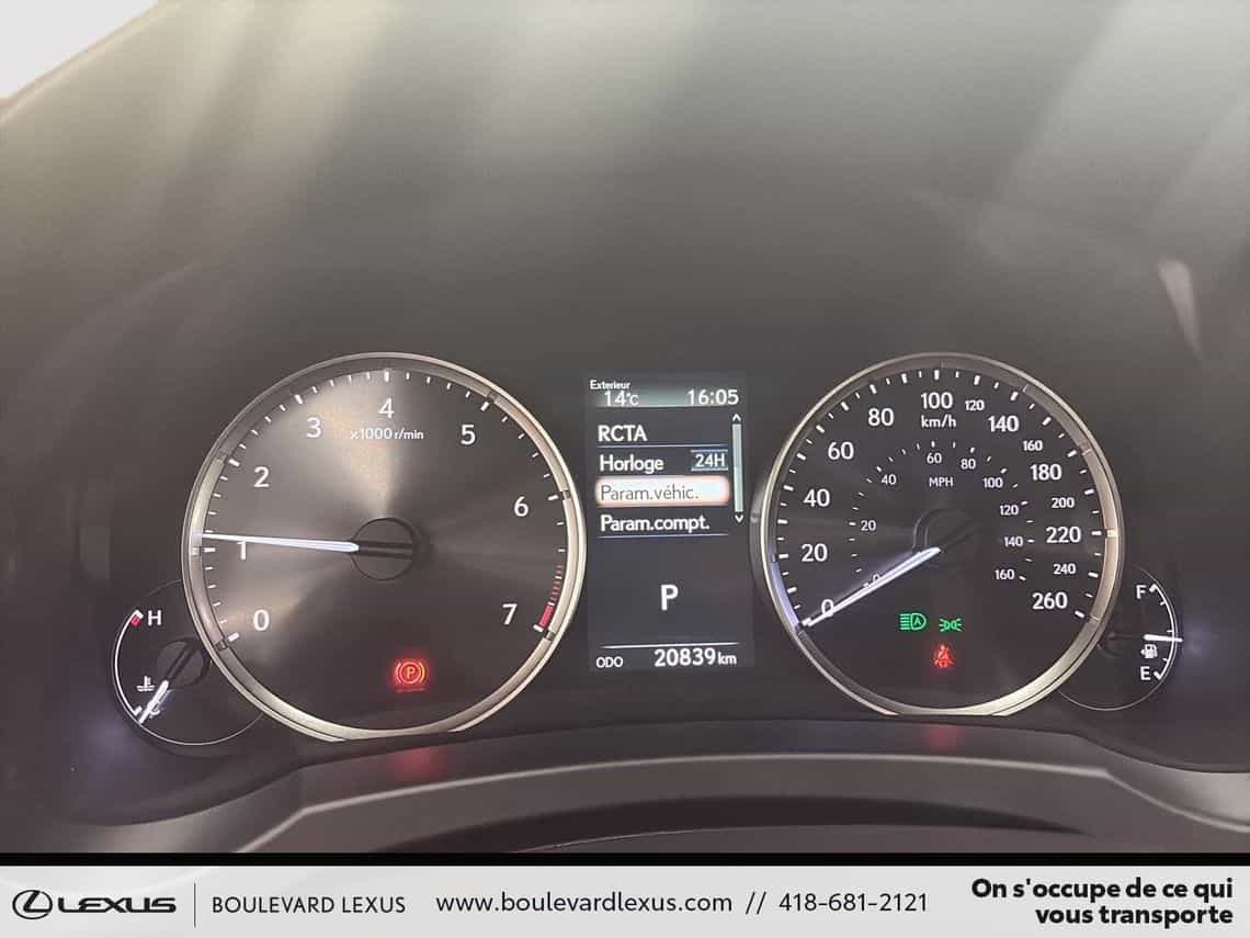 2023 Lexus IS 300 Premium - Image 16