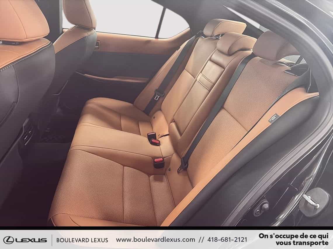 2023 Lexus IS 300 Premium - Image 22