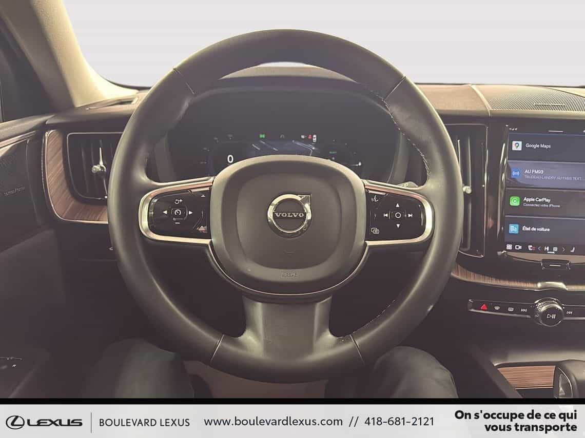 2023 Volvo XC60 Recharge Plus Dark - Image 15