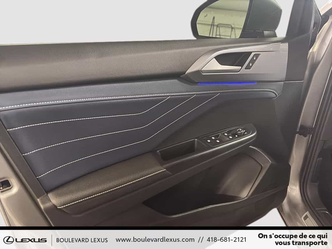 Image 9 Volkswagen Taos 4Motion HIGHLINE 2025