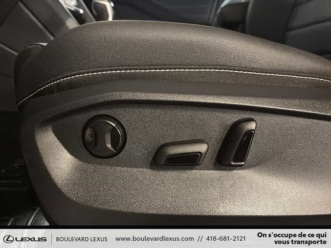 2025 Volkswagen Taos 4Motion HIGHLINE - Image 11