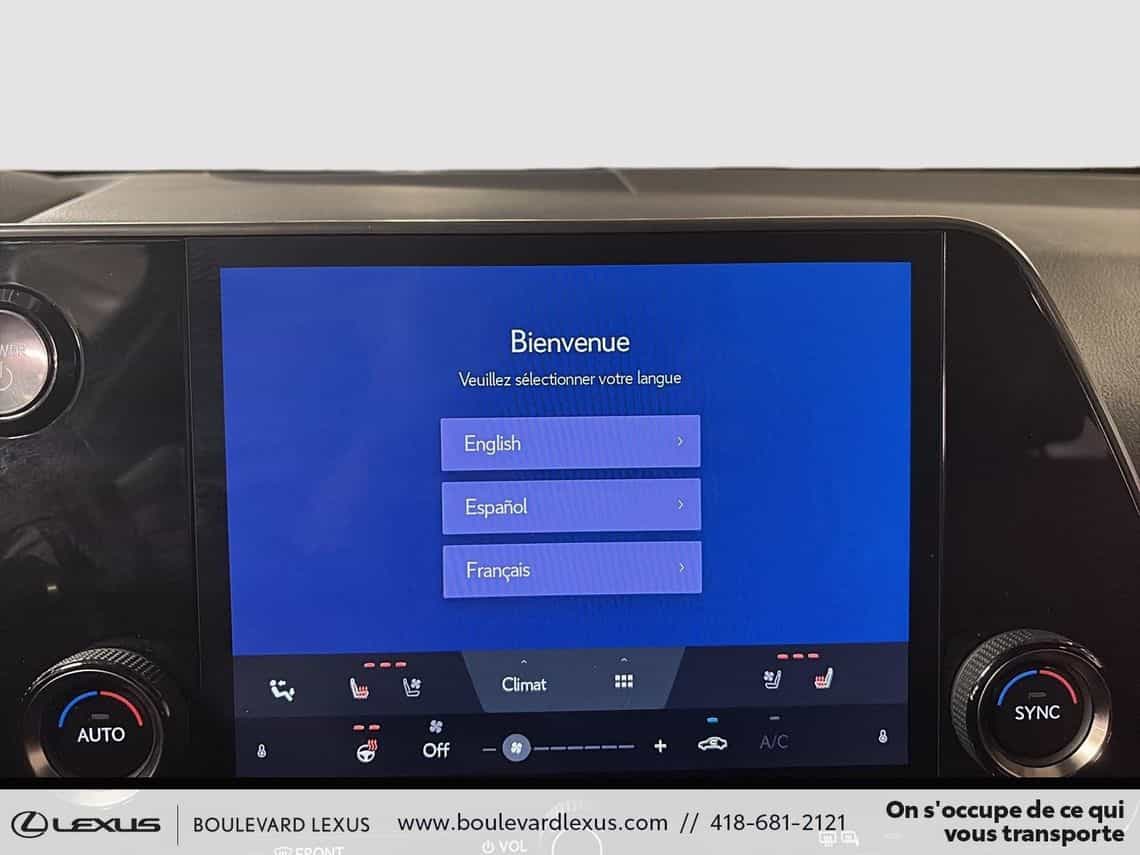 2024 Lexus NX 350H Premium - Image 17