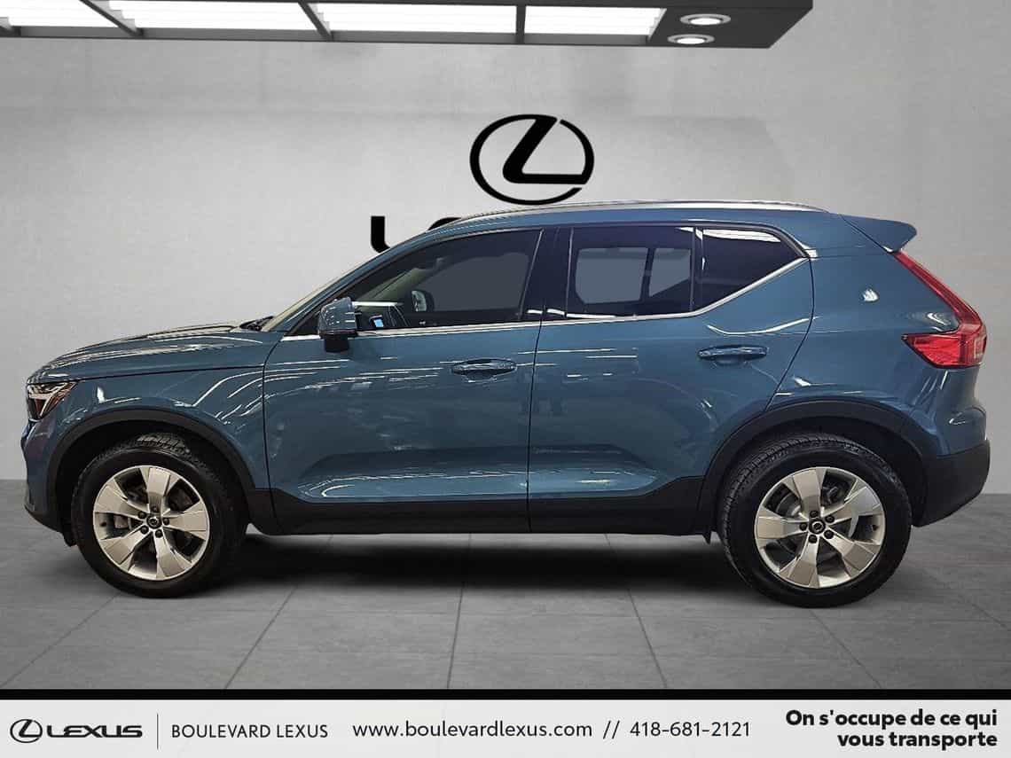 2024 Volvo XC40 Plus Bright - Image 7