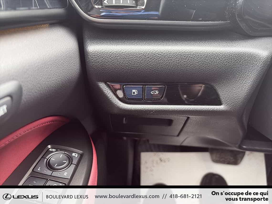 2023 Lexus NX 450H + Ultra Premium - Image 15