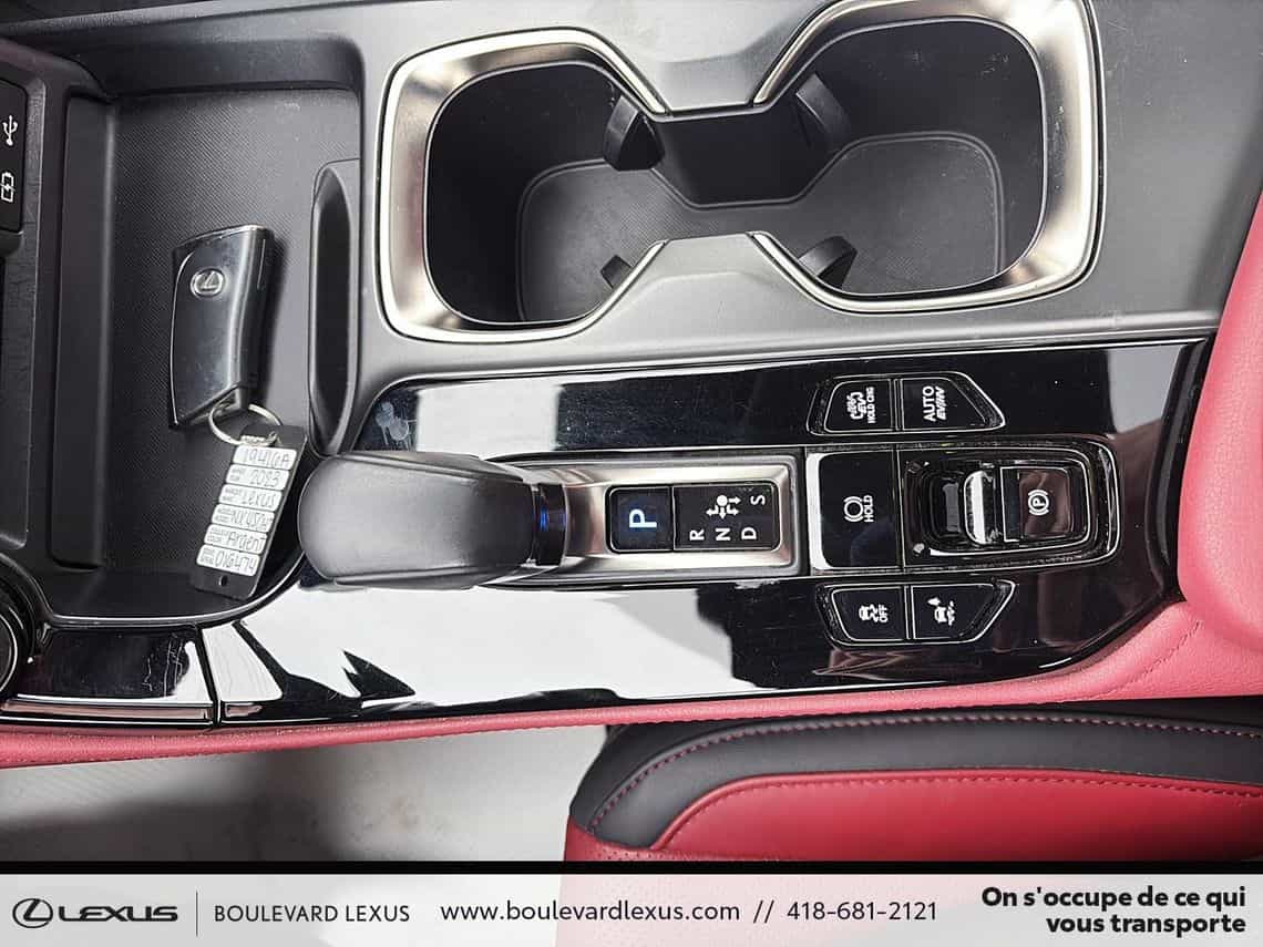 2023 Lexus NX 450H + Ultra Premium - Image 19