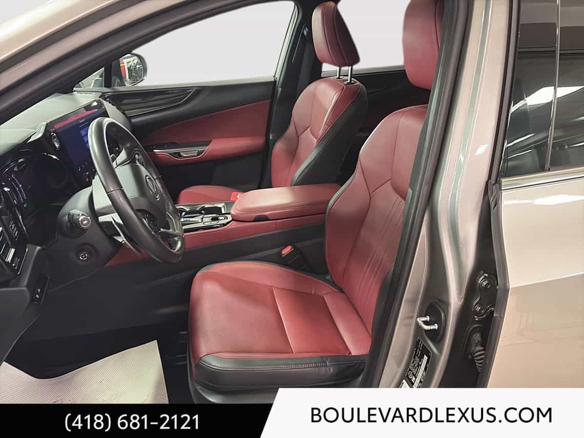 2022 Lexus NX 350h Premium - Image 9