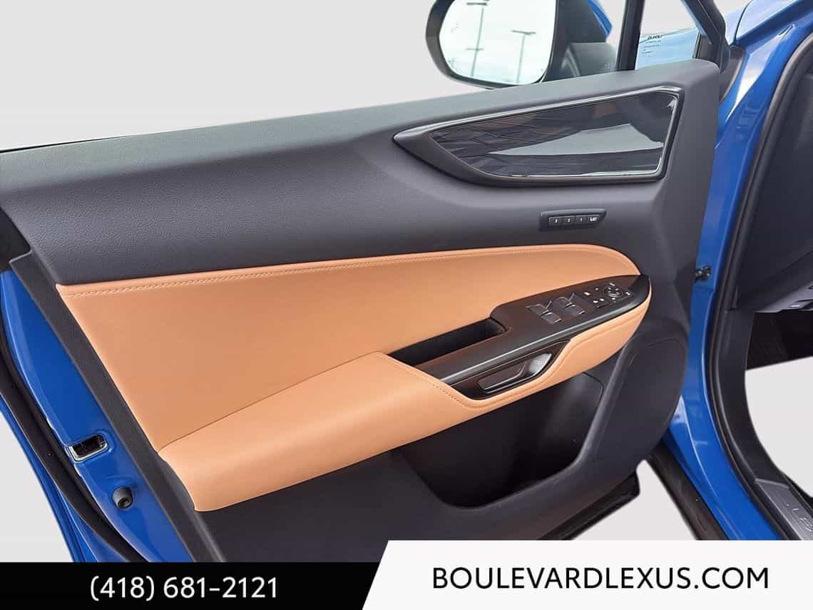 2023 Lexus NX 350 Luxe - Image 9