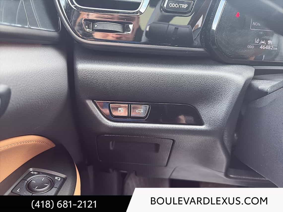 2023 Lexus NX 350 Luxe - Image 14