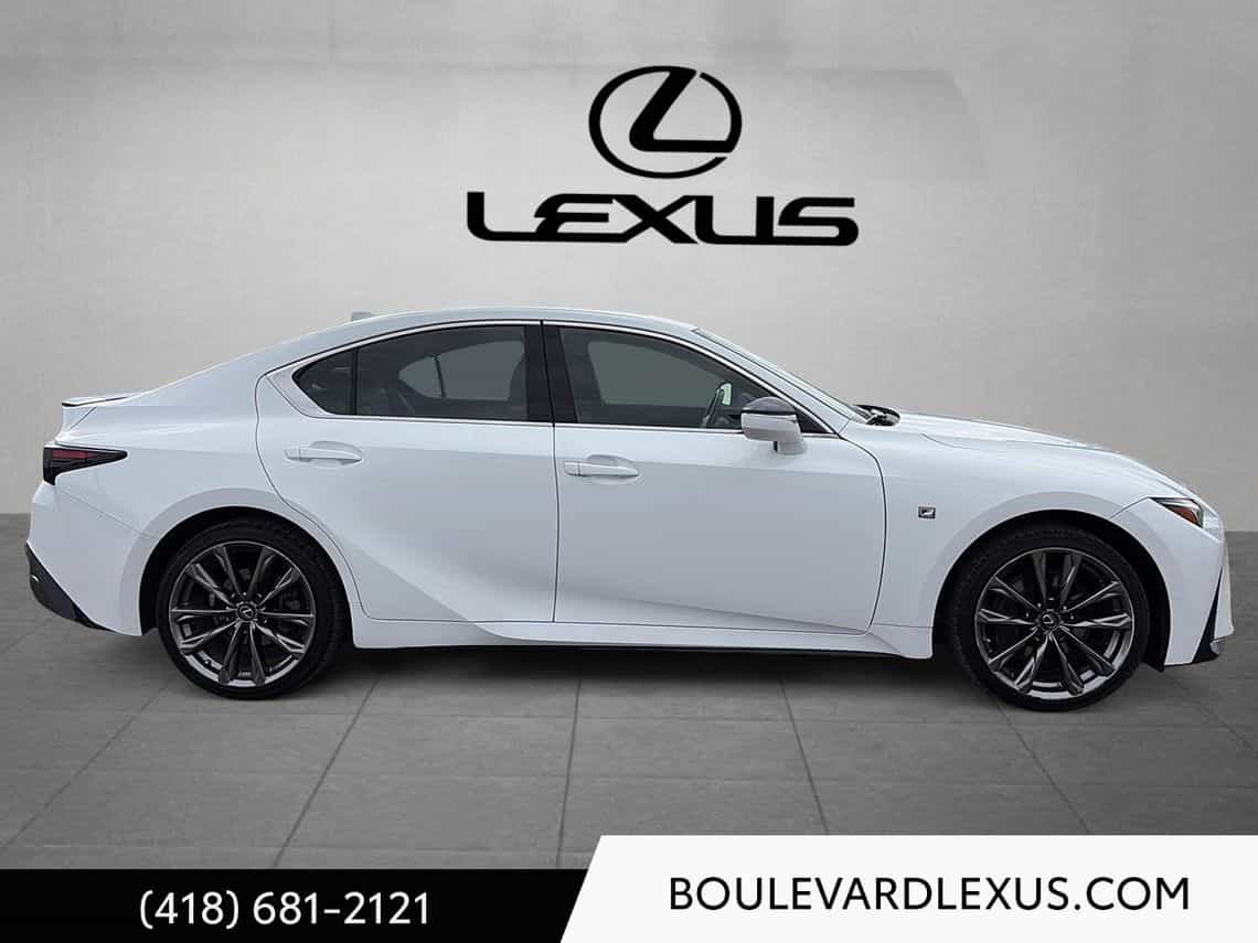 2022 Lexus IS Sport 2 - Image 3