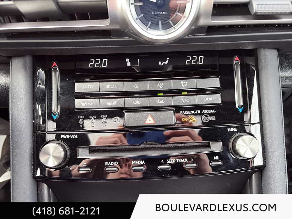 Image 21 Lexus IS Sport 2 2022