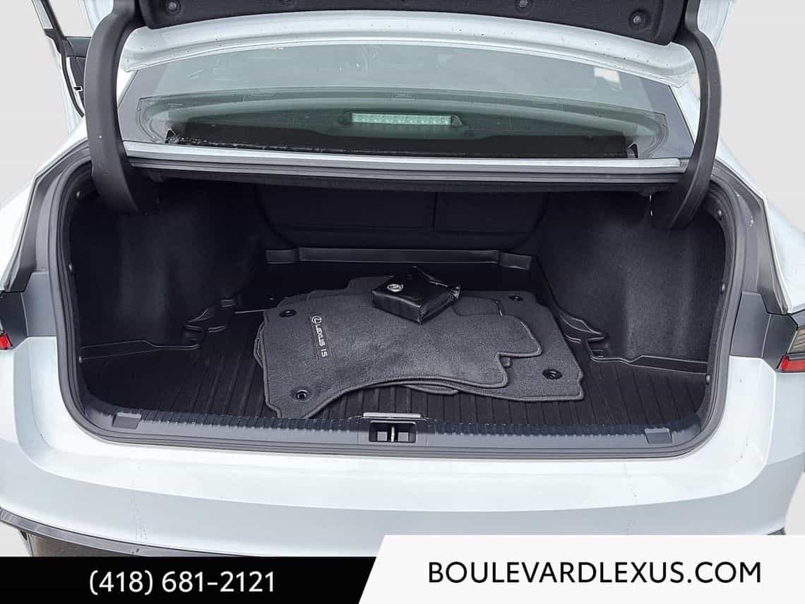 Image 26 Lexus IS Sport 2 2022