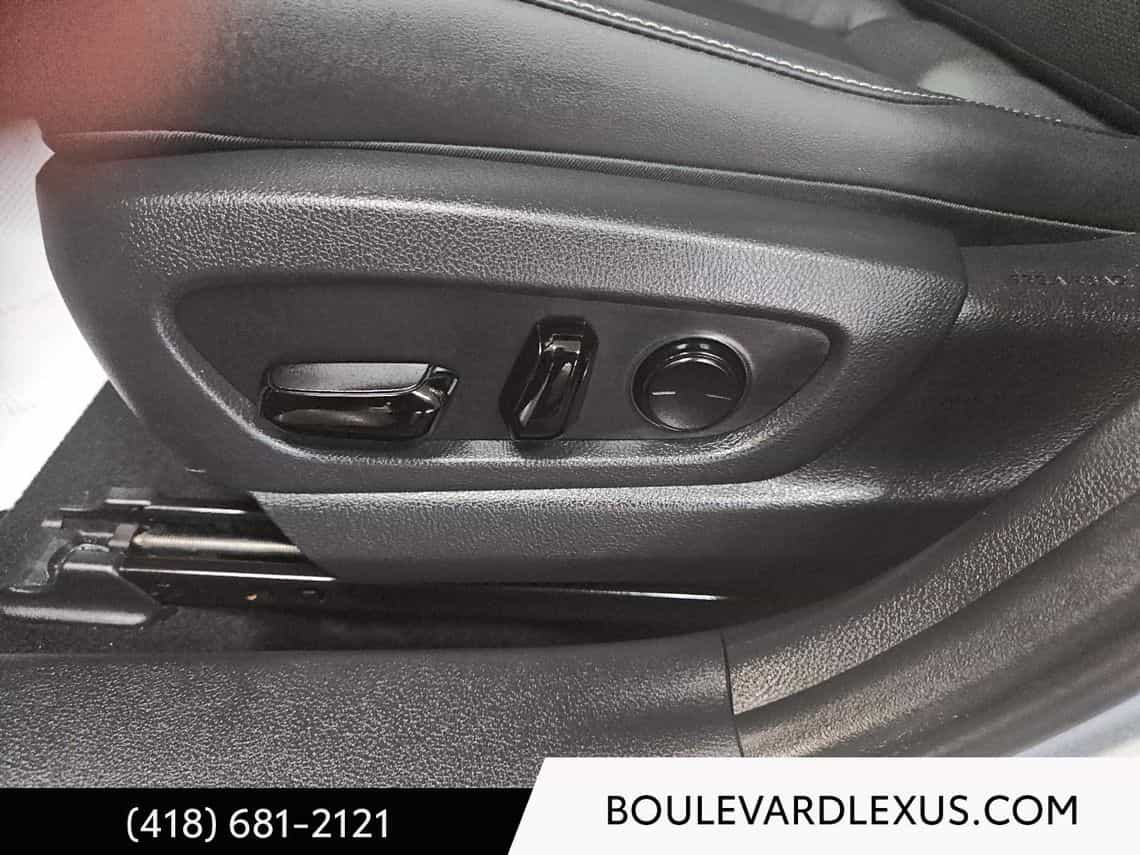 Image 13 Lexus UX 250h F Sport Design 2024