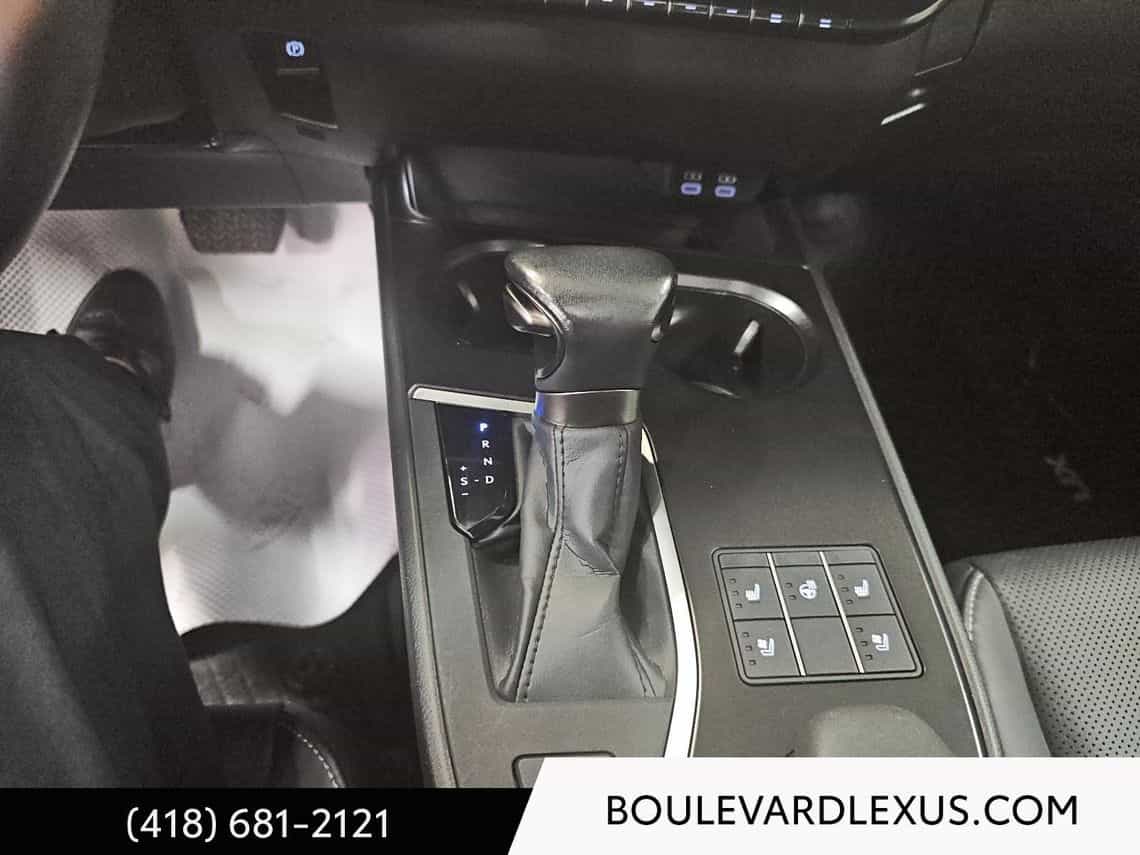 Image 36 Lexus UX 250h F Sport Design 2024