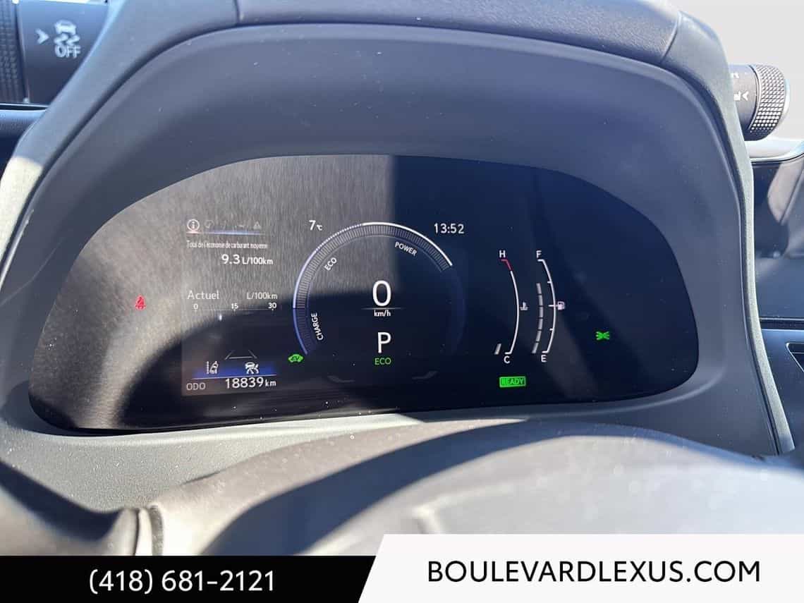 Image 20 Lexus UX 300h F Sport Design 2025