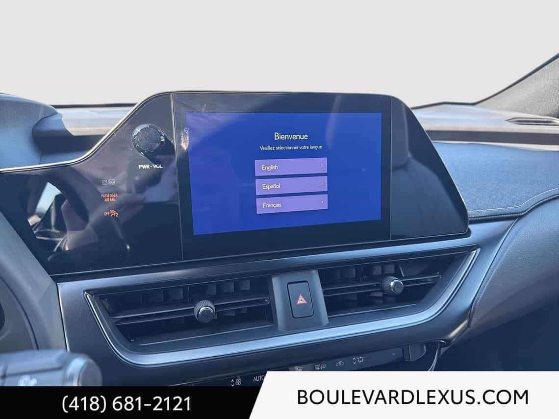 Image 21 Lexus UX 300h F Sport Design 2025