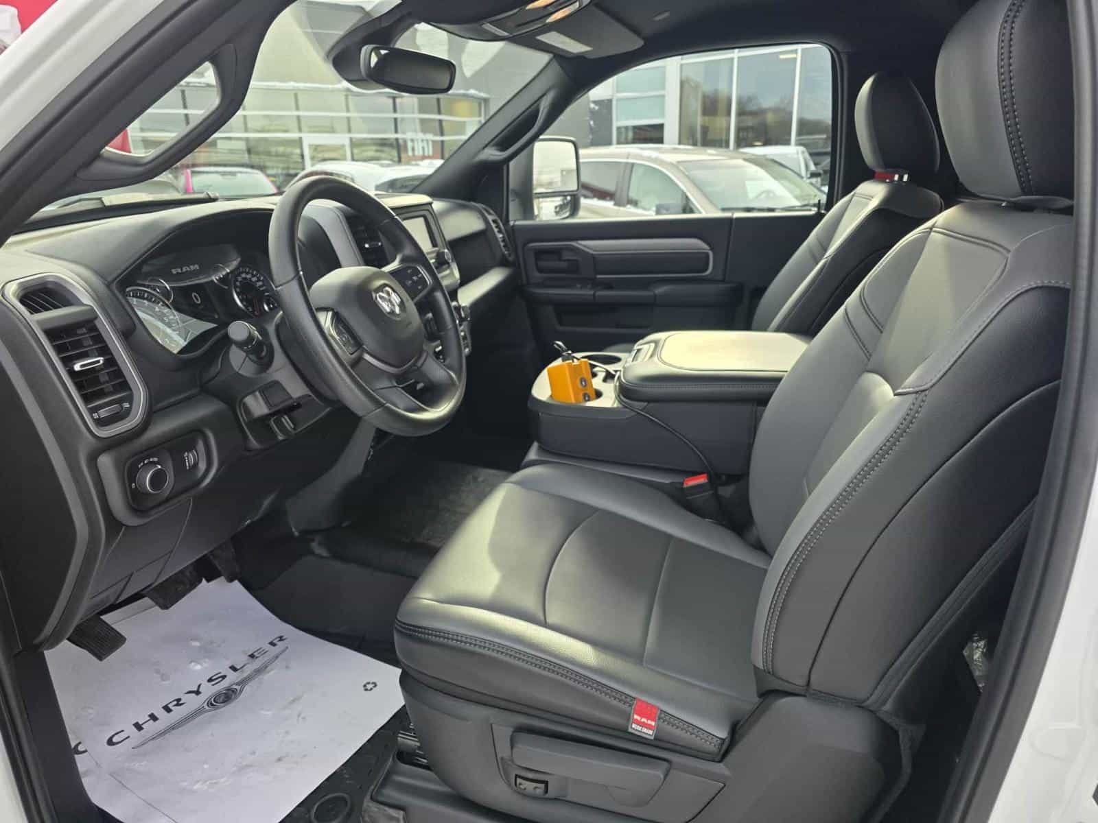 2024 RAM Chassis Cab 3500 Chassis Cab Tradesman - Image 17
