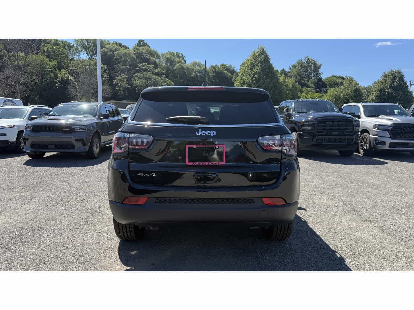 2025 Jeep Compass Sport - Image 5