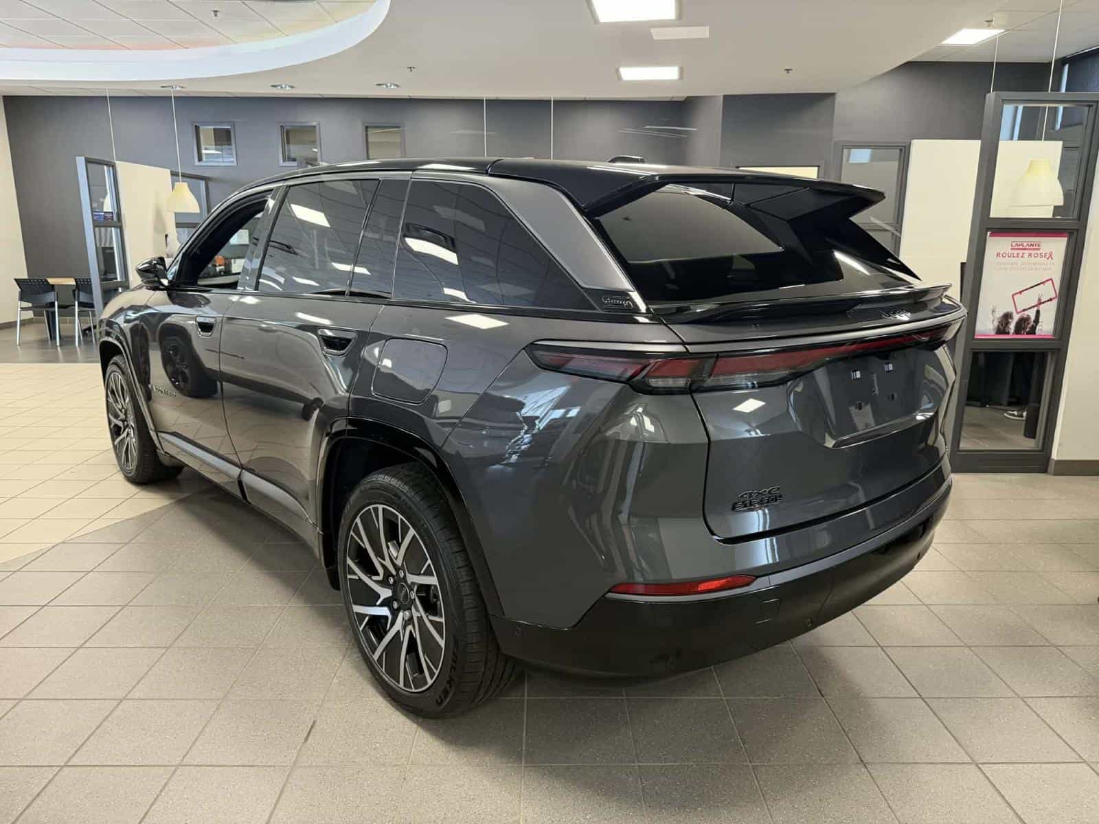 Image 3 Jeep Wagoneer S Code d Ensemble clair 25S Limited 2025