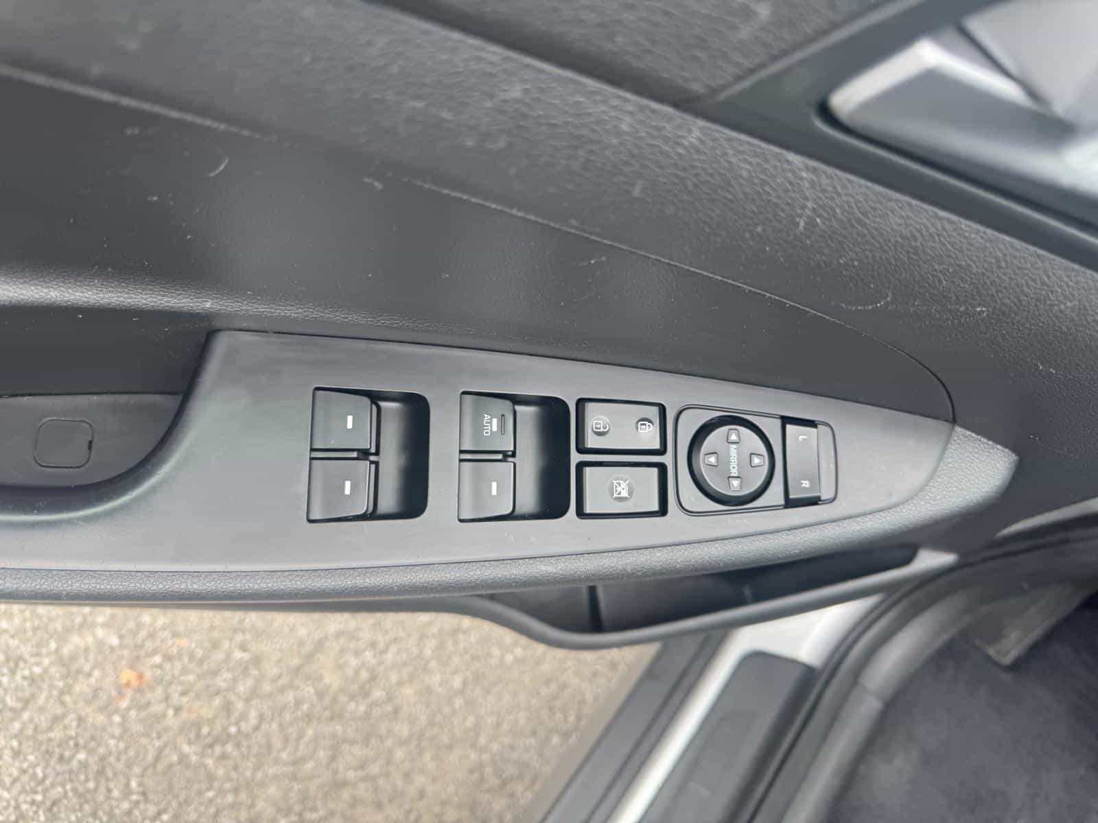 2017 Hyundai Tucson Base - Image 8