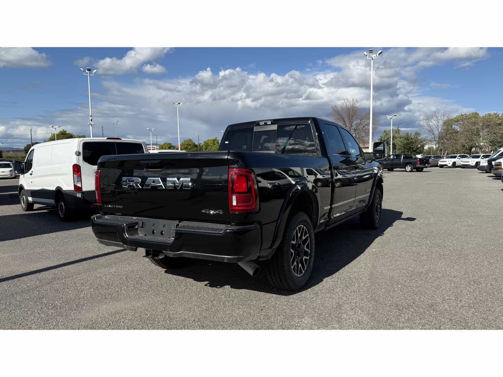 2025 RAM 2500 Limited - Image 3