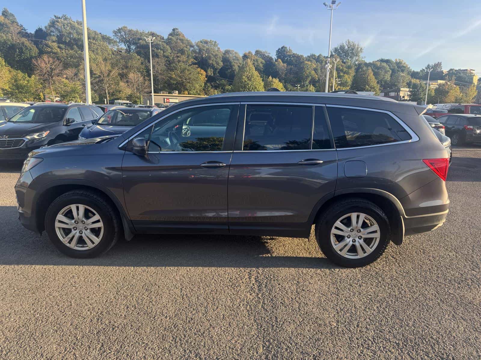 Image 2 Honda Pilot Lx LX 2017