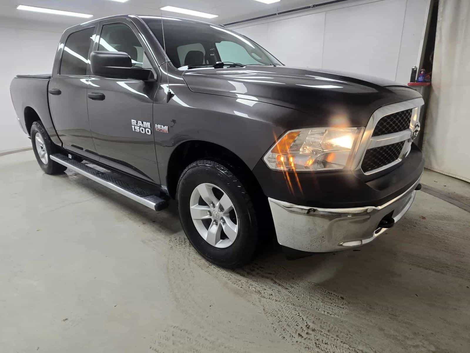Image 4 RAM 1500 SXT 2017