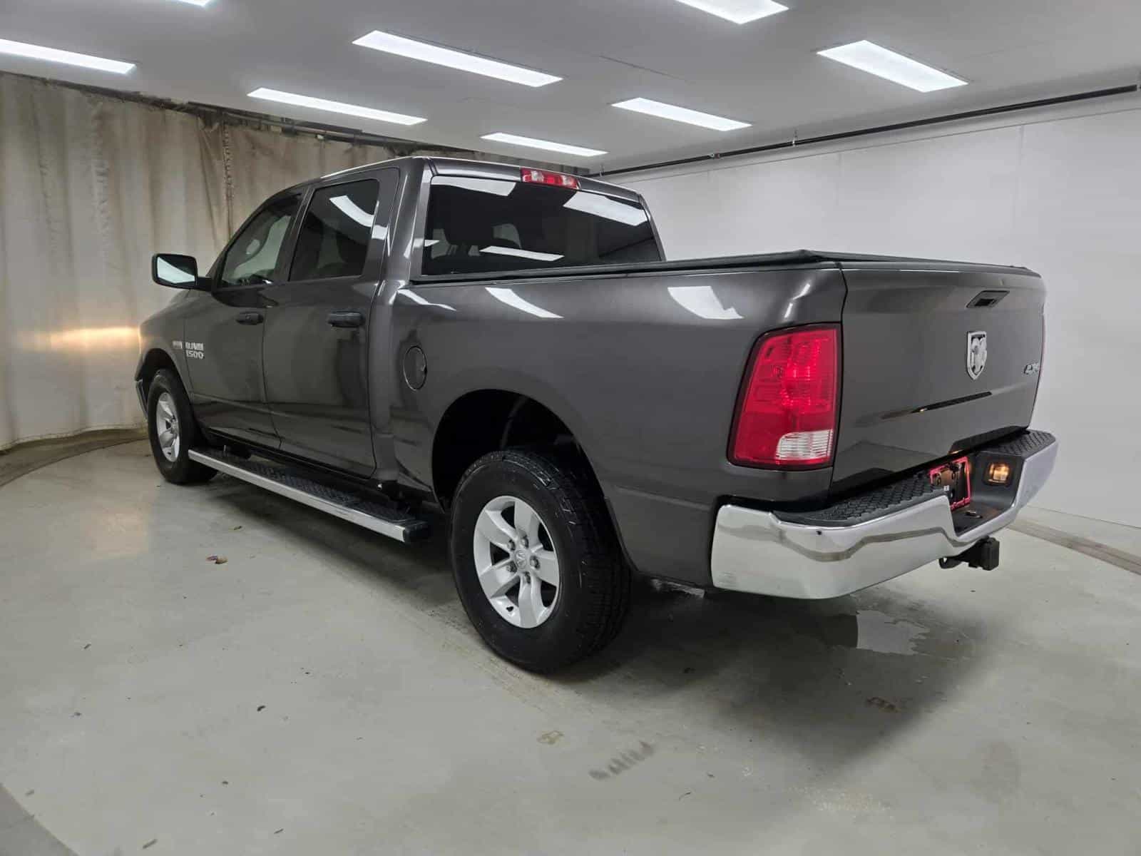 Image 7 RAM 1500 SXT 2017
