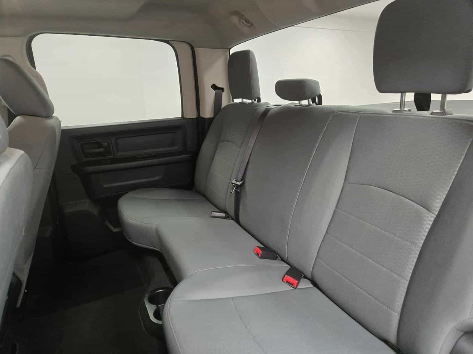 Image 10 RAM 1500 SXT 2017