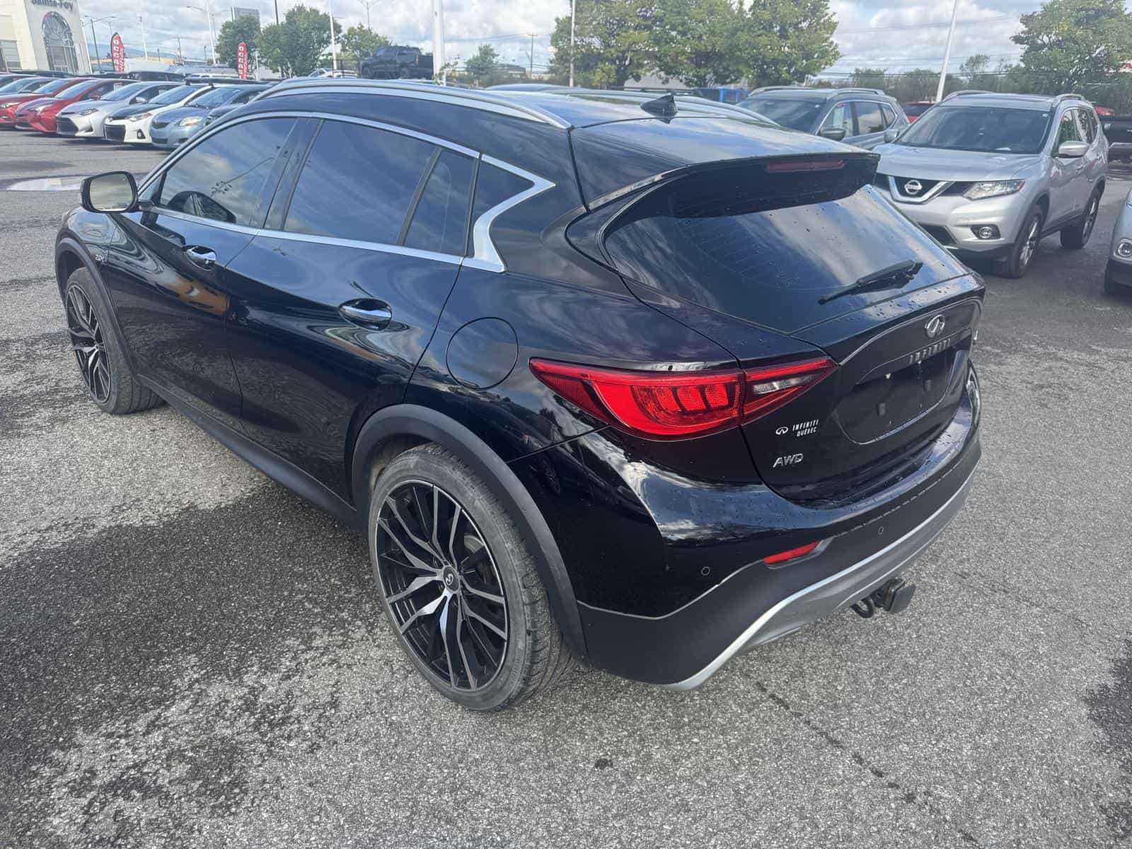 Image 2 Infiniti QX30 Premium 2017